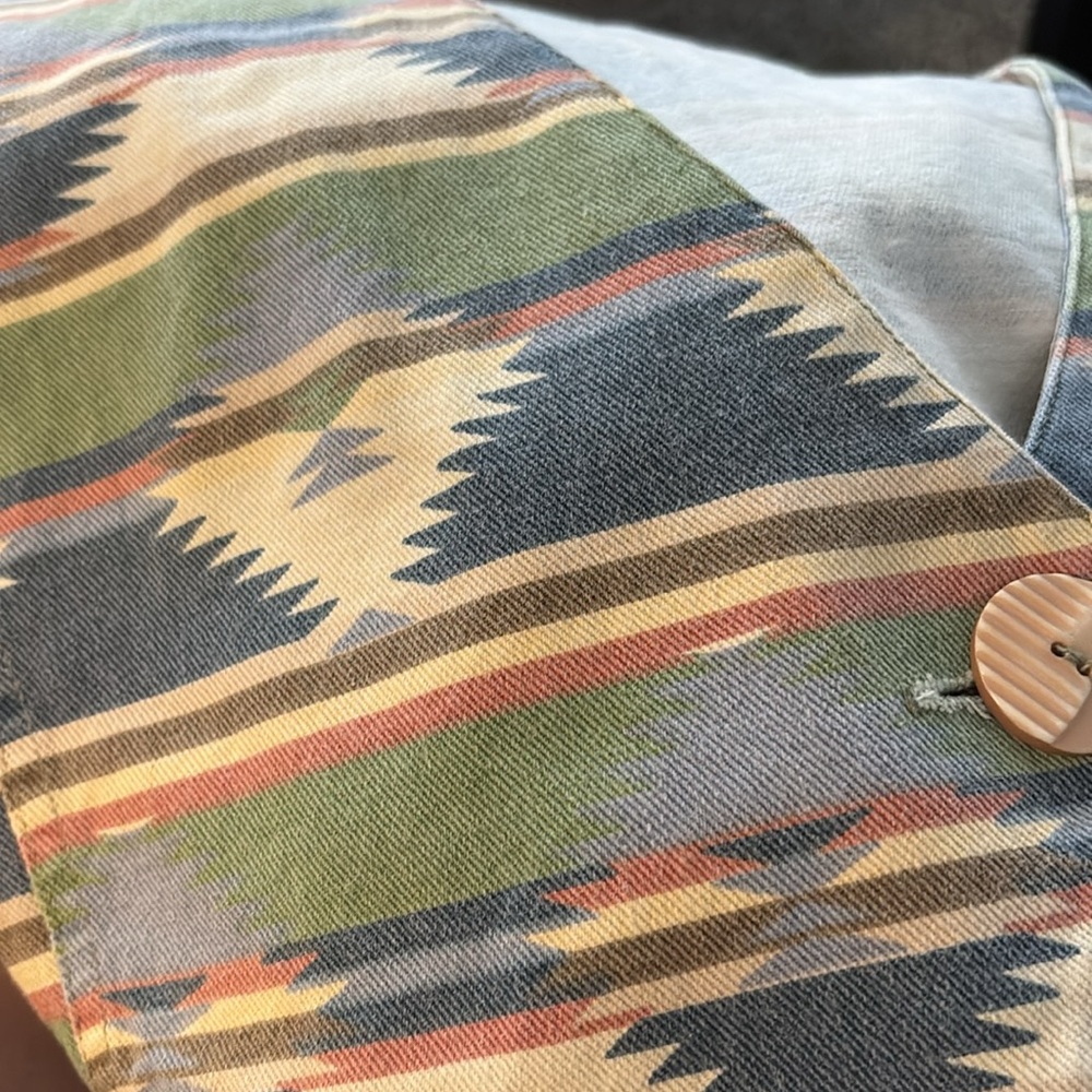 Women's Multicolor Patterned Vest - Picture 4 of 5